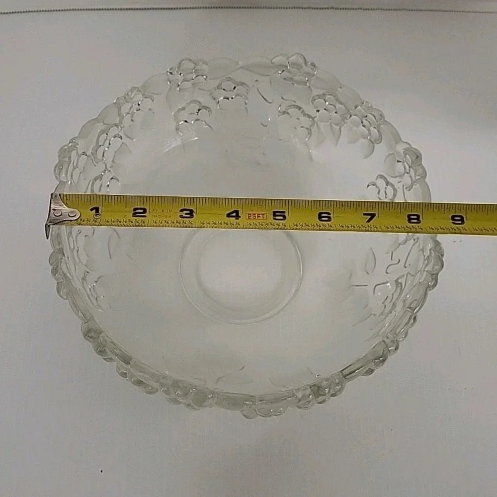 Vintage Mikasa Clear Glass Carmen Flower Round Salad‎ Bowl